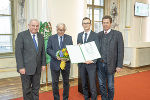 LH Hermann Schützenhöfer, Gerald Schöpfer und Franz Krainer überreichten den Josef Krainer-Förderungspreis an Marcus Schinnerl (Rechtswissenschaften).