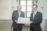 Helmuth Scheuch aus Graz erhielt den Berufstitel „Regierungsrat“. 