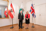 LH Hermann Schützenhöfer und Botschafterin Lindsay Skoll in der Grazer Burg.