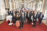 LH Hermann Schützenhöfer und LR Doris Kampus (im Vordergrund) mit den Vertreterinnen und Vertretern des steirischen Gesundheitswesens beim Empfang in Graz. © Land Steiermark/Foto Fischer; Verwendung bei Quellenangabe honorarfrei LH Hermann Schützenhöfer und LR Doris Kampus (im Vordergrund) mit den Vertreterinnen und Vertretern des steirischen Gesundheitswesens beim Empfang in Graz.