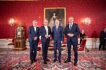 Angelobung des steirischen Landeshauptmannes in der Hofburg: Vizekanzler Werner Kogler, Landeshauptmann Christopher Drexler, Bundespräsident Alexander Van der Bellen und Bundeskanzler Karl Nehammer (v.l.).