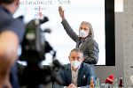 Infektiologe Bernhard Haas analysiert die aktuelle Lage. © Land Steiermark/Robert Binder; Verwendung bei Quellenangabe honorarfrei Infektiologe Bernhard Haas analysiert die aktuelle Lage.