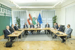 Pressekonferenz nach dem Expertengespräch zum Notarztwesen in der Grazer Burg. © Land Steiermark/Foto Fischer; Verwendung bei Quellenangabe honorarfrei Pressekonferenz nach dem Expertengespräch zum Notarztwesen in der Grazer Burg.