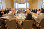 Fachabteilungsleiter Michael Sebanz und Landesrat Hans Seitinger (r.) führten durch die Sitzung.