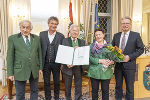 Josef Krainer-Heimatpreis-Verleihung: LH Christopher Drexler, Hans und Christine Fürst, Josef Krainer, Gerald Schöpfer (v.r.).