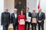 Ausstellungseröffnung im Steiermärkischen Landesarchiv: Karl Amtmann (Museum Pfeilburg Fürstenfeld), Landtagspräsident a.D. Franz Majcen, Archivarin Elisabeth Schöggl-Ernst, Archivdirektor Markus Leideck, Honorarkonsul Nikolaus Hermann und Landesarchivdirektor Gernot Peter Obersteiner (v.l.). 