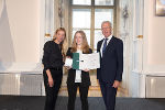 Ehrung von Sportlerinnen und Sportlern in der Aula der Alten Universität: Juliane Bogner-Strauß, Verena Hiden, Gerhard Widmann