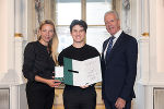 Ehrung von Sportlerinnen und Sportlern in der Aula der Alten Universität: Juliane Bogner-Strauß, Elias Zaricin, Gerhard Widmann