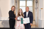 Ehrung von Sportlerinnen und Sportlern in der Aula der Alten Universität: Juliane Bogner-Strauß, Noelle Jamnig, Christian Purrer