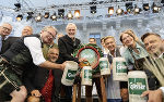 Gruppenfoto von der Aufsteirern-Eröffnung am Grazer Hauptplatz