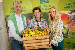 Laden zum „Markt der Artenvielfalt“ am 27. September im Landhaushof: Bernhard Stejskal, LR Ursula Lackner und Helga Rachl (v.l.) © Land Steiermark/Christoph Purgstaller; Verwendung bei Quellenangabe honorarfrei