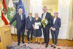 Edwin Benko, Katharina Purtscher-Penz, Gertrud Zwicker, Landeshauptmann Christopher Drexler und die Zweite Landtagspräsidentin Gabriele Kolar (v.l.).