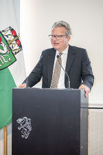 LH Christopher Drexler dankte allen Ausgezeichneten für ihre großen Verdienste und ihr Engagement. © Foto: Land Steiermark/Foto Fischer/Schuster; bei Quellenangabe honorarfrei LH Christopher Drexler dankte allen Ausgezeichneten für ihre großen Verdienste und ihr Engagement.