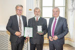 LH Christopher Drexler (l.) und LH-Stv. Anton Lang (r.) mit Bundesrat a.D. Ernst Lasnik.