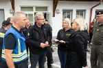 KHD-Kommandant Andreas Fuchs, LH Christopher Drexler, BH Kerstin Raith-Schweighofer und BM Klaudia Tanner in Grafendorf bei Hartberg © Land Steiermark