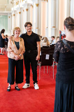 Empfang: LH Christopher Drexler zeichnete steirische Schülerinnen und Schüler in der Aula der Alten Universität aus © Land Steiermark/Manuel Hanschitz; Verwendung bei Quellenangabe honorarfrei