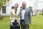 Ihren ersten Tätigkeitsbericht präsentierte heute Vormittag Tierschutzombudsfrau Karoline Schlögl gemeinsam mit LH-St. Anton Lang.  © Foto: Land Steiermark/Binder; bei Quellenangabe honorarfrei