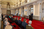 Ehrung verdienter Mitarbeiterinnen und Mitarbeiter von landesnahen Unternehmen in der Aula der Alten Universität