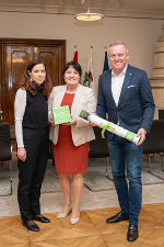 LH Mario Kunasek, LH-Stv. Manuela Khom und Birgitta Thurner (v.r.)
