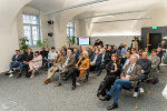 Zahlreiche interessierte Zuhörerinnen und Zuhörer aus der steirischen Kommunikationsbranche kamen zum „Medienfrühling“ der Landeskommunikation. © Land Steiermark/Robert Binder; Verwendung bei Quellenangabe honorarfrei Zahlreiche interessierte Zuhörerinnen und Zuhörer aus der steirischen Kommunikationsbranche kamen zum „Medienfrühling“ der Landeskommunikation.
