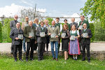 LH Mario Kunasek präsentierte mit Vertreterinnen und Vertretern der volkskulturellen Verbände und Institutionen das Journal FOKUS VOLKSKULTUR. © Land Steiermark/Jesse Streibl; Verwendung bei Quellenangabe honorarfrei