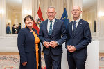 Landeshauptmann-Stellvertreterin Manuela Khom, Landeshauptmann Mario Kunasek und Finanzlandesrat Willibald Ehrenhöfer (v.l.) © Land Steiermark/Robert Binder; Verwendung bei Quellenangabe honorarfrei Landeshauptmann-Stellvertreterin Manuela Khom, Landeshauptmann Mario Kunasek und Finanzlandesrat Willibald Ehrenhöfer (v.l.)