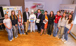 LH-Stv. Manuela Khom und Landesrätin Claudia Holzer besuchten gemeinsam mit Abteilungsleiter Edgar Chum die Teilnehmerinnen des Girls' Day in der Abteilung 15. © Land Steiermark/Jesse Streibl; Verwendung bei Quellenangabe honorarfrei