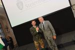 LH Mario Kunasek gratulierte allen anwesenden Sportlerinnen und Sportlern persönlich. © Land Steiermark/Andreas Resch; Verwendung bei Quellenangabe honorarfrei LH Mario Kunasek gratulierte allen anwesenden Sportlerinnen und Sportlern persönlich.