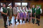 Bgm. Thomas Schönauer (Bad Aussee), Bgm. Franz Steinegger (Grundlsee), LH Mario Kunasek, LH-Stv. Manuela Khom, Narzissenfestvereins-Obmann Rudolf Grill und Bgm. Gerald Loitzl (Altaussee) mit den heurigen Narzissenhoheiten. © Land Steiermark; Verwendung bei Quellenangabe honorarfrei Bgm. Thomas Schönauer (Bad Aussee), Bgm. Franz Steinegger (Grundlsee), LH Mario Kunasek, LH-Stv. Manuela Khom, Narzissenfestvereins-Obmann Rudolf Grill und Bgm. Gerald Loitzl (Altaussee) mit den heurigen Narzissenhoheiten.