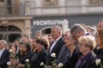 "Wir halten zusammen" - Gedenkfeier auf dem Grazer Hauptplatz